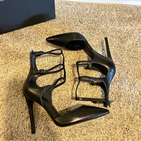 Kendall and Kylie Heels - Picture 3 of 9